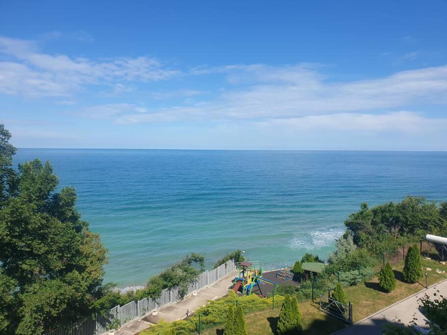 Studio Silver Terace With Sea View For 4 Person 比亚拉 外观 照片