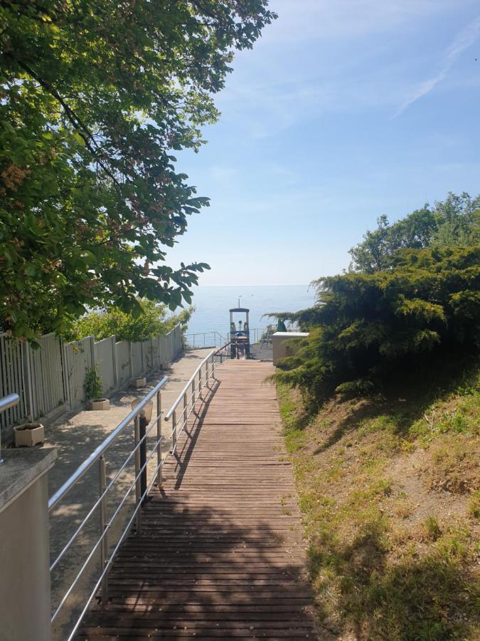 Studio Silver Terace With Sea View For 4 Person 比亚拉 外观 照片
