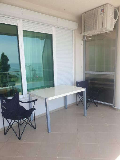 Studio Silver Terace With Sea View For 4 Person 比亚拉 外观 照片